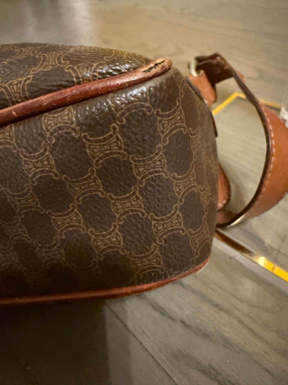 Celine Vintage Macadam Leather Flap Crossbody bag w/ Triomphe Logo Patch w/ COA - Picture 7 of 15